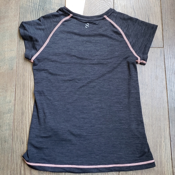 H&M girls Active tshirt Size 8/10 - Picture 3 of 3
